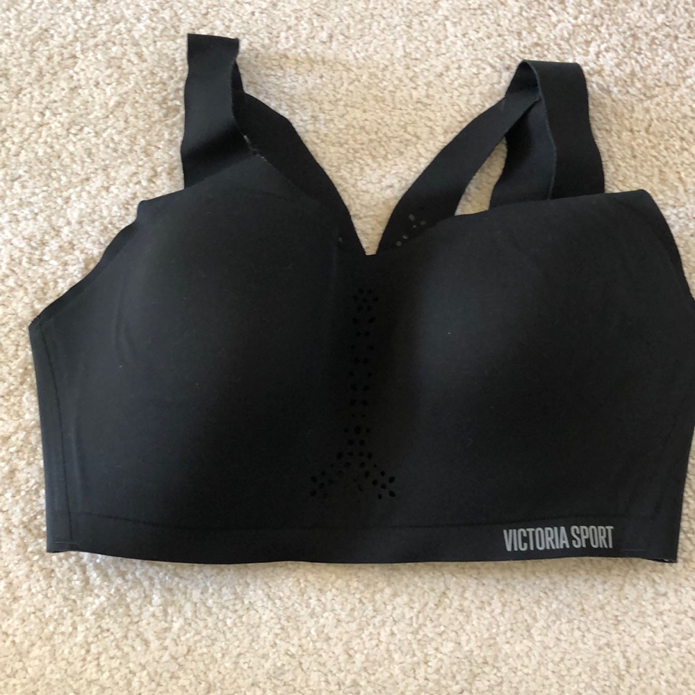 Victoria’s Secret Sports Bra laser-cut perforation molded lightly padded 34DD